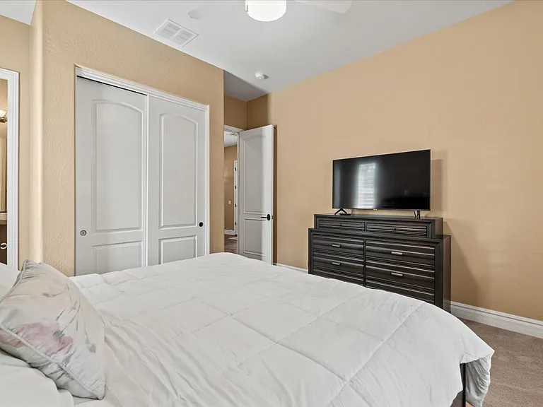 4053 E Thunderheart Ct — Photo 32