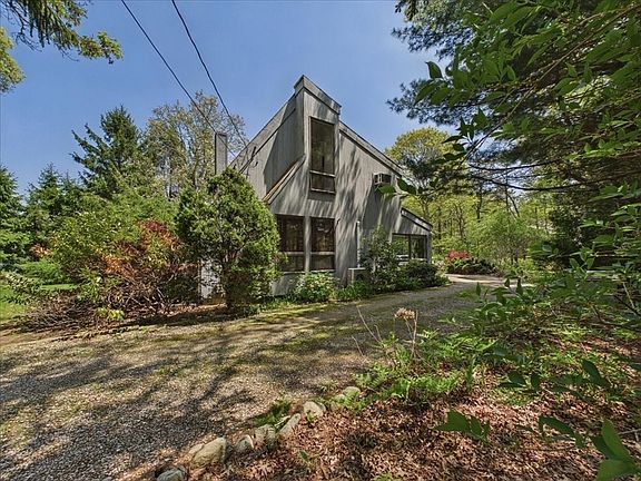 5th image of 621 Locustfield Rd