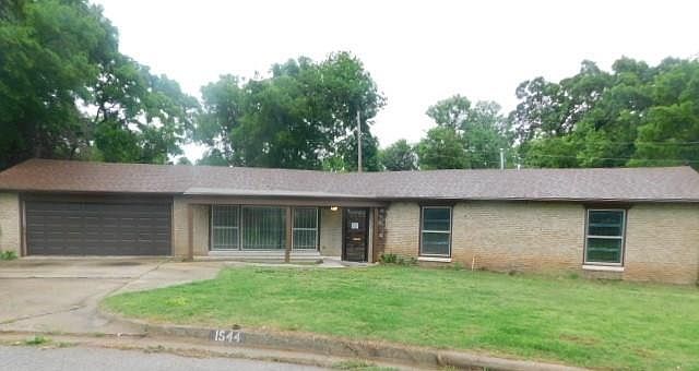 1st image of 1544 NE 33rd St