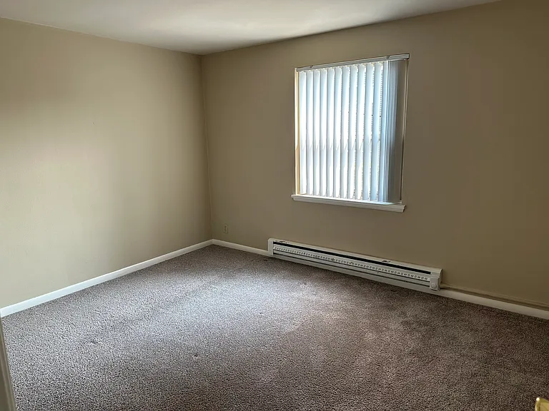 514 E Roy St #202 — Photo 10