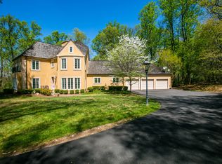 13100 Twin Lakes Dr, Clifton, VA 20124