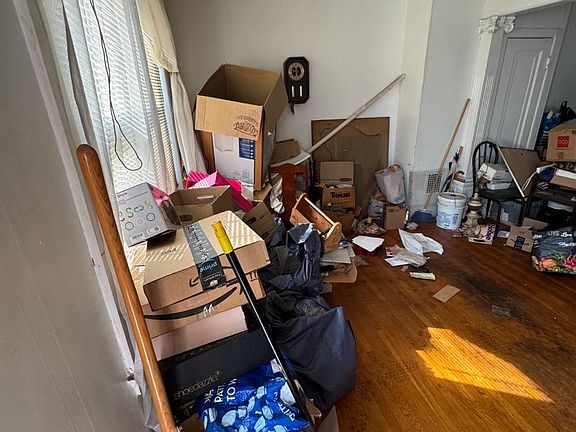 5th image of 4136 N Darien St
