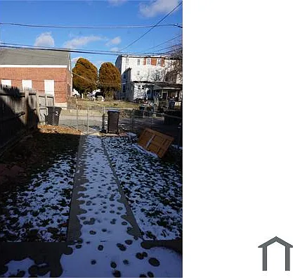 221 E Wood St — Photo 20