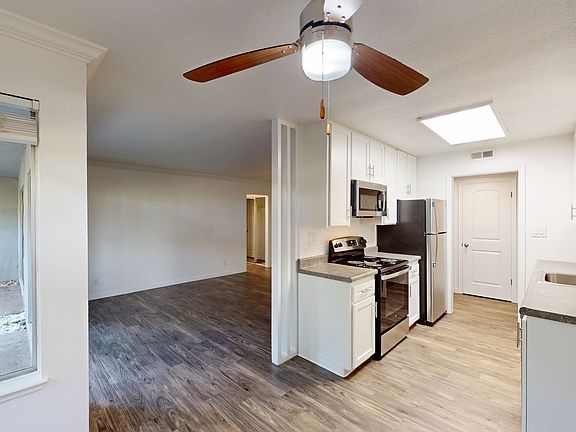 4th image of 827 Las Gallinas Ave #107