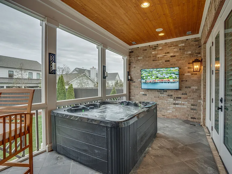 2424A Abbott Martin Rd — Photo 21