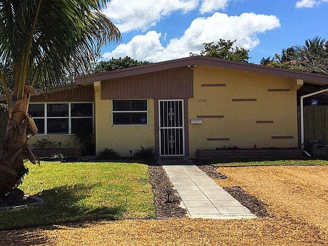 1st image of 1458 NE 175th St