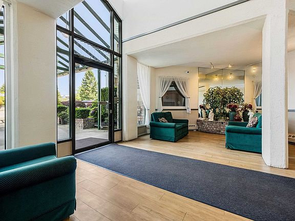 3rd image of 31850 Union Ave #320