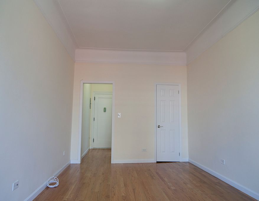 2nd image of 53 W 72nd St #5J1