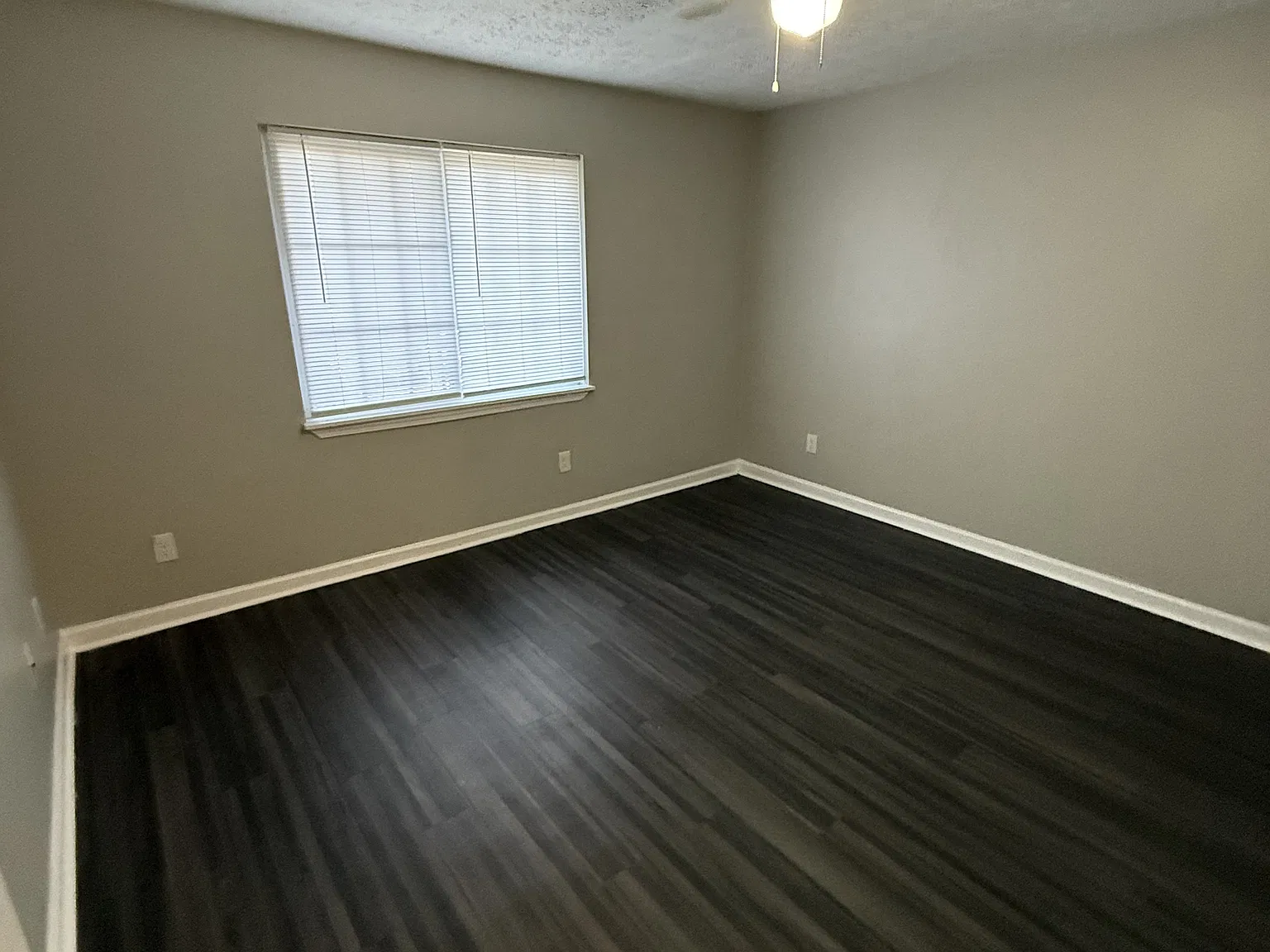 1425 Joseph E Boone - 201 — Photo 4