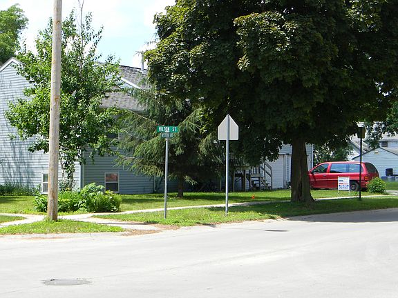 2nd image of 1025 Western Ave