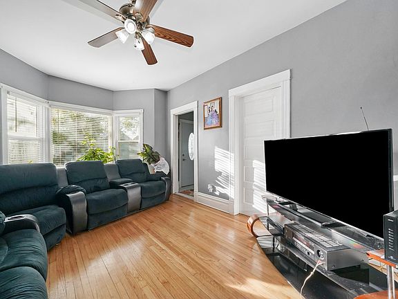 4th image of 10741 S Buffalo Ave