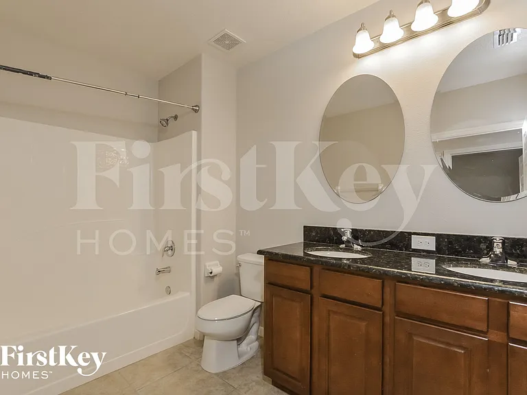 5384 Brilliance Cir — Photo 13
