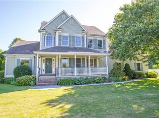 6 Queen Anne Ct, Old Lyme, CT 06371