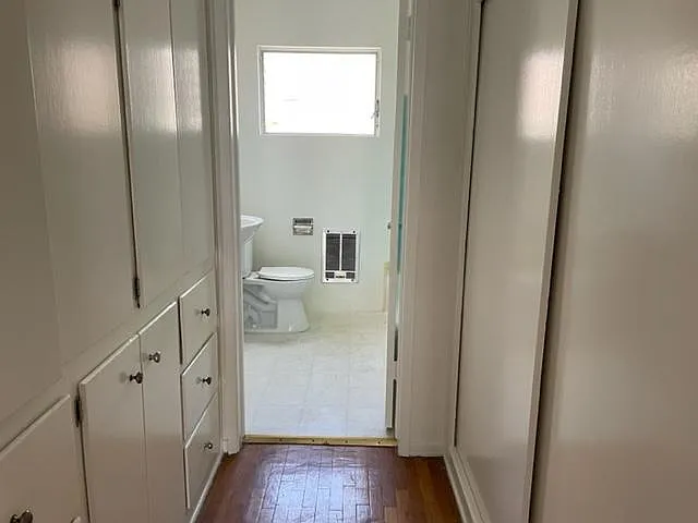 912 9th St #10 — Photo 7