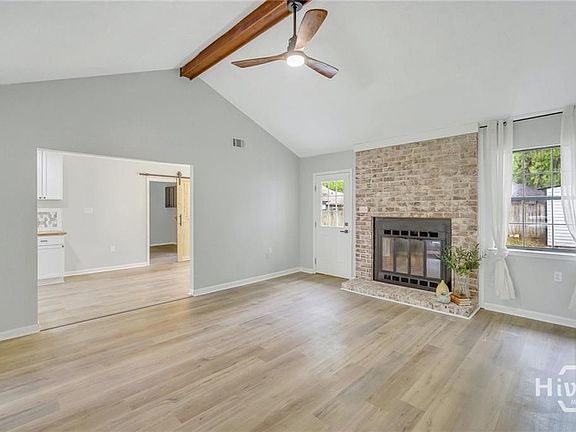 3rd image of 13 Bitterroot Lane