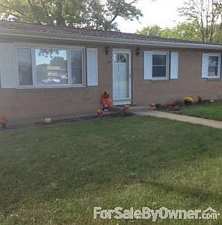 1st image of 6 Oakwood Dr