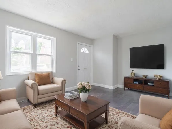 2407 21st Pl NE APT 1, Washington, DC 20018