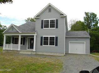 3346 Daventry Ct, Bushkill, PA 18324