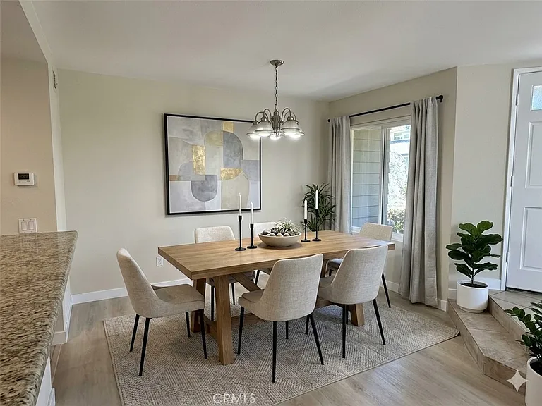 483 Deerfield Ave — Photo 2