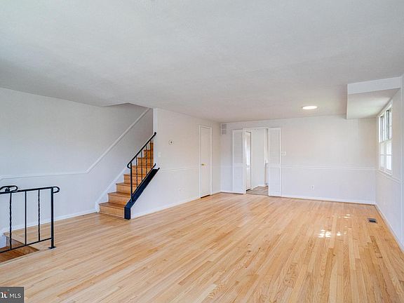 4th image of 5611 Chelwynd Rd