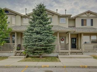 2001 S Luxstone Blvd SW, Airdrie, AB T4B2Y6