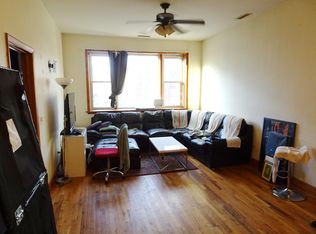 1465 W Chicago Ave #301, Chicago, IL 60642