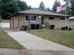 17609 Naomi Ave, Cleveland, OH 44111