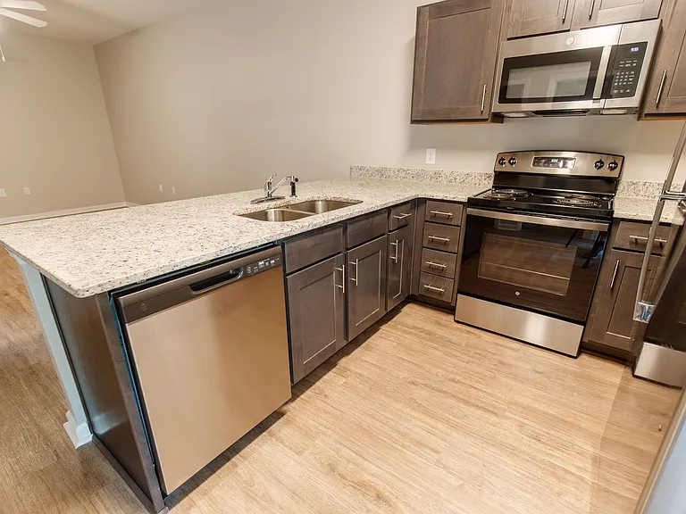 1023 W Gordon St #B3 — Photo 12