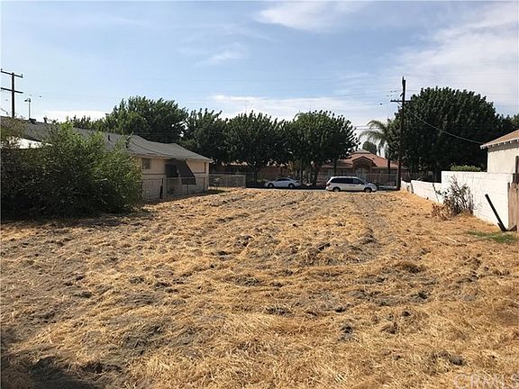 2nd image of 1518 W 8th St