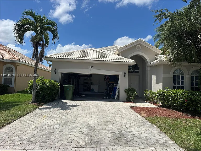 16407 SW 1st Ct — Photo 2
