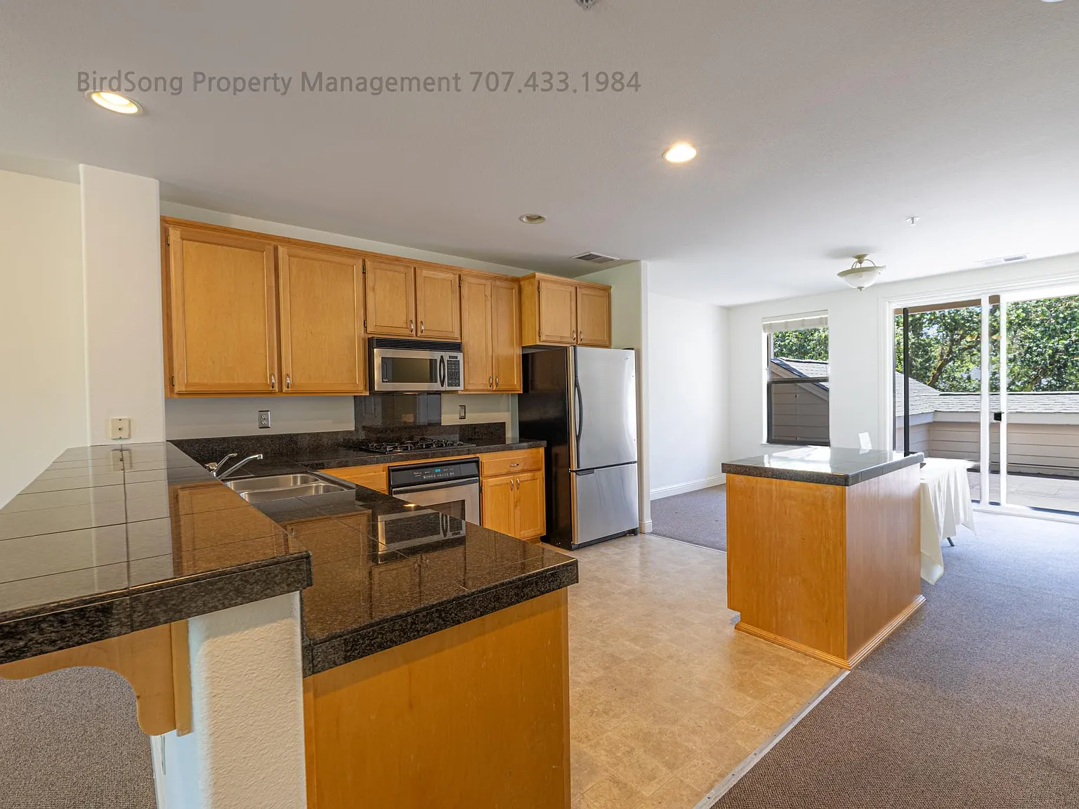 3 bed, 2.5 bath, 2040 sqft, $3,700 — Photo 2