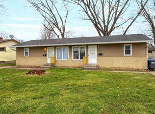 2609 Magnolia Dr, Bettendorf, IA
