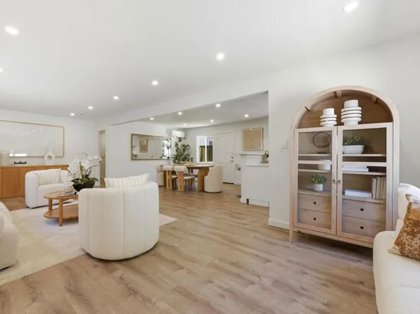 150 Middlefield Rd, Palo Alto, CA 94301