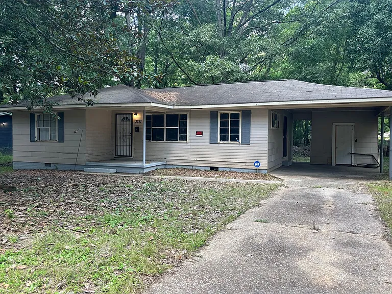 3251 Corey Dr — Photo 1