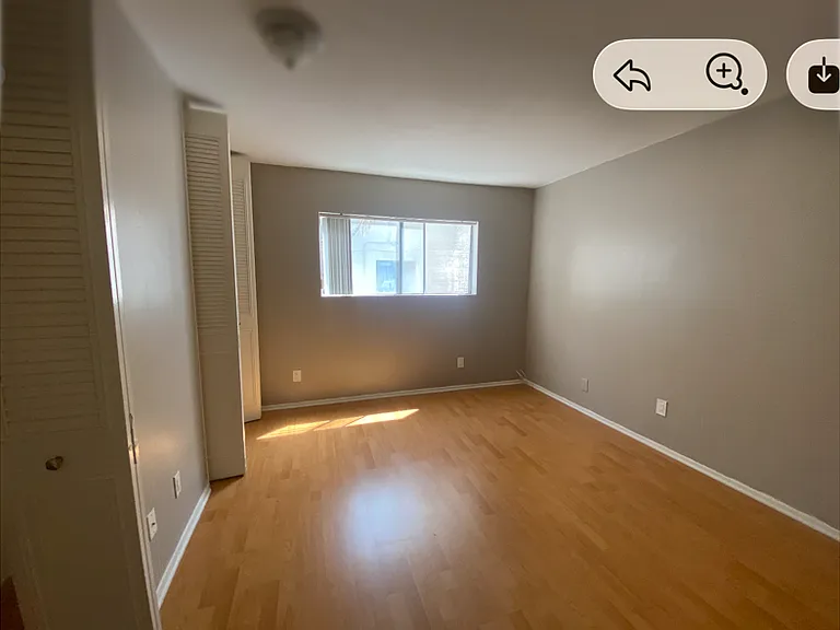 11920 Mayfield Ave #7 — Photo 3