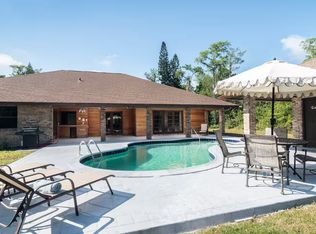 3661 7th Ave NW, Naples, FL 34120