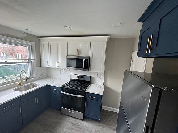 3rd image of 2609 Eddington St