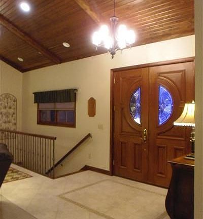 4th image of 352 Skyland Dr