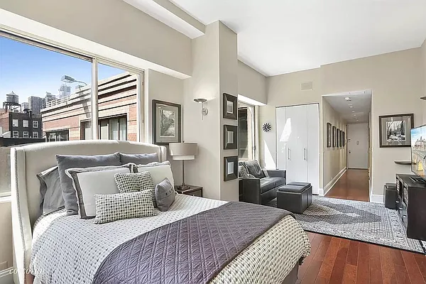 Rented by Corcoran | media 24