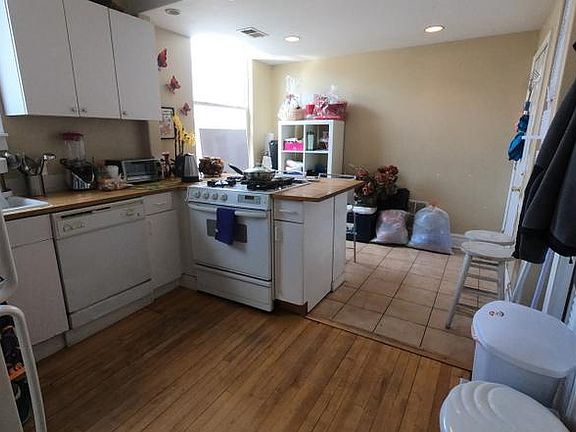 4th image of 3801 N Saint Louis Ave #1