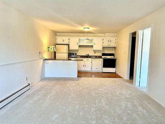 2nd image of 1840 Crompond Road #4A3