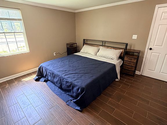 3rd image of 891 N Eugenia Pl NW APT B