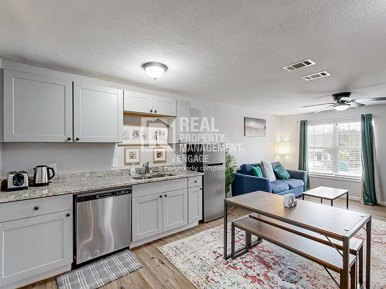 1532 Whitaker Ave — Photo 15