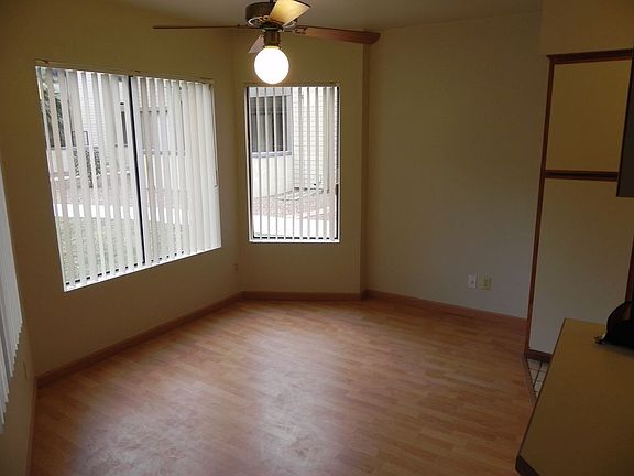 4th image of 1677 W Wood Bridge Ct