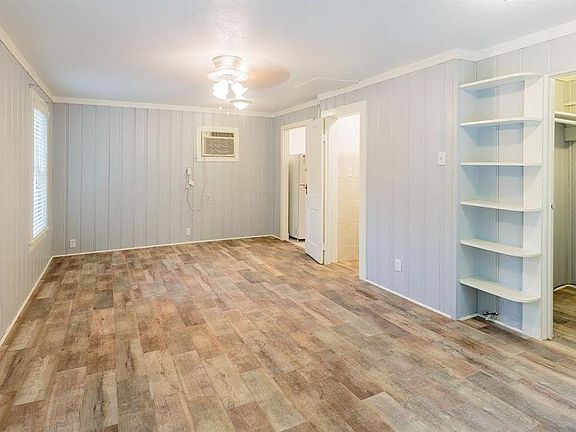 4th image of 1212 Milford St APT 3