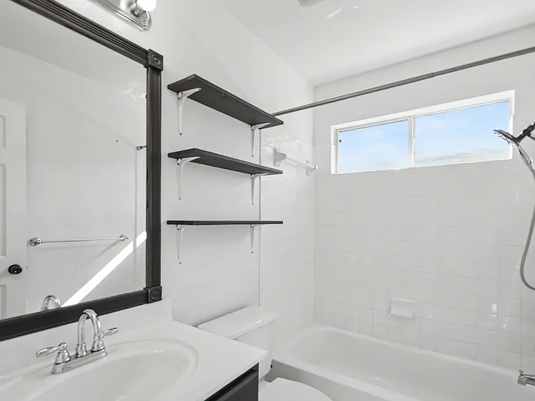 4502 Golden Gate Dr — Photo 19