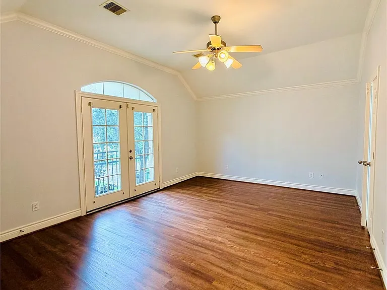 3526 Cline St — Photo 11
