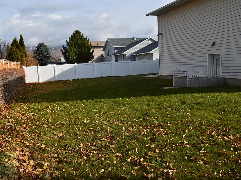 516 W 300 S — Photo 4