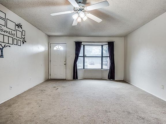 5th image of 1117 White Oak Dr