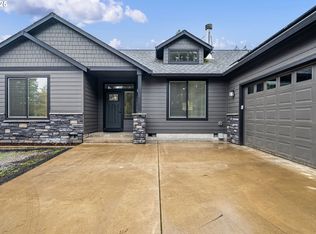 24741 Hall Rd, Cheshire, OR 97419